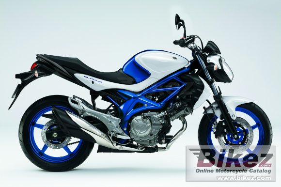 2012 Suzuki Gladius photo